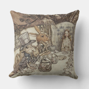 Coussin Anniversaire d'Alice Fête de non-anniversaire Lapi