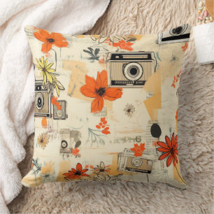 Coussin Appareil photo ancien fleurs orange moutarde Ephem