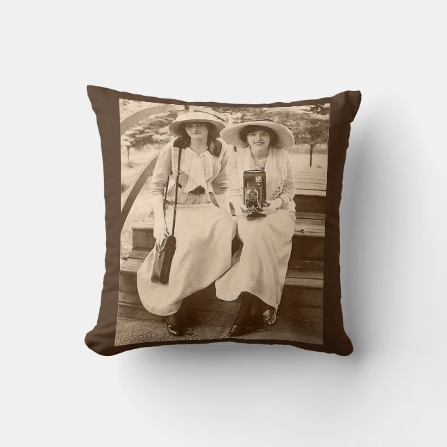 Coussin appareil photo pour filles imprimer vers 1910 (Recto)