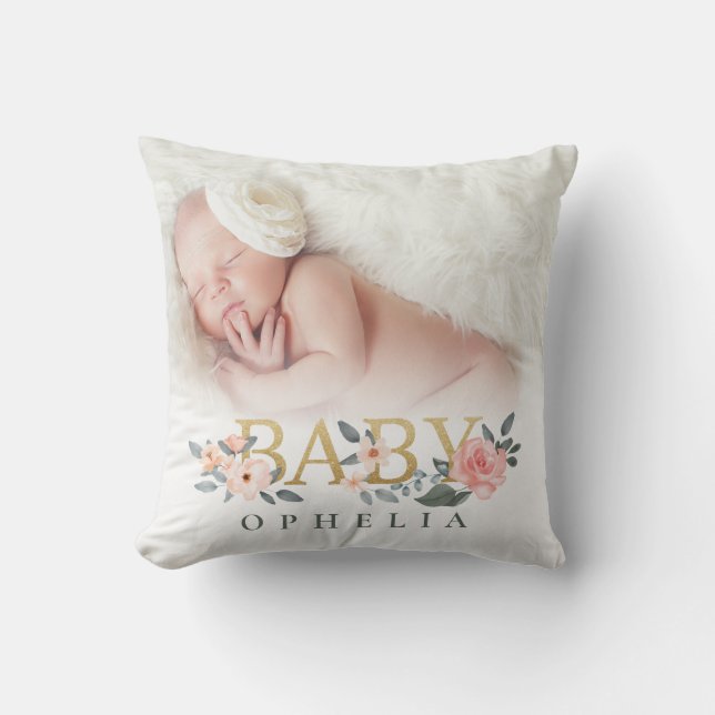 Coussin Aquarelle Floral Rose Baby Photo Nom personnalisé (Recto)