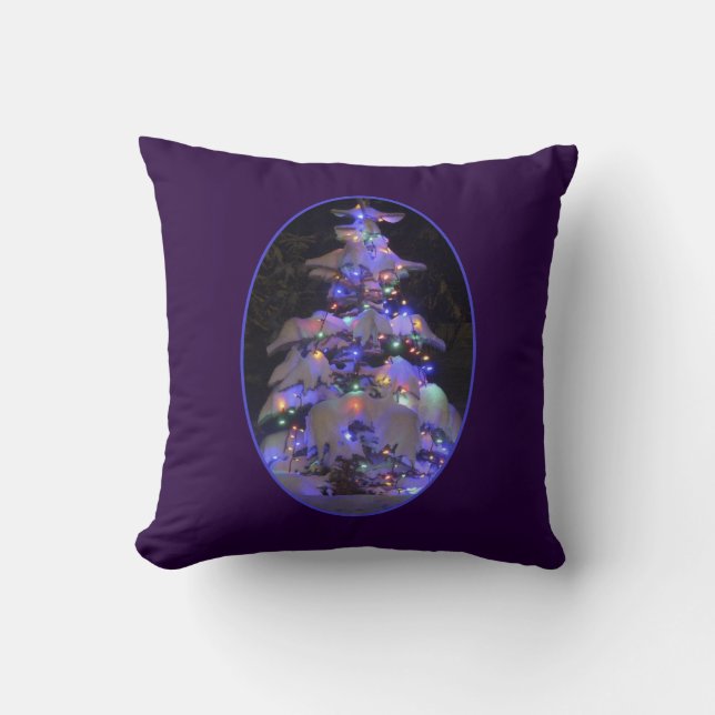 Coussin Arbre de Noël couvert de neige brillante (Recto)