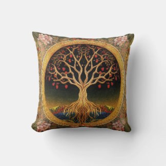 Coussin Arbre de vie par kedoki Broderie Vintage florale