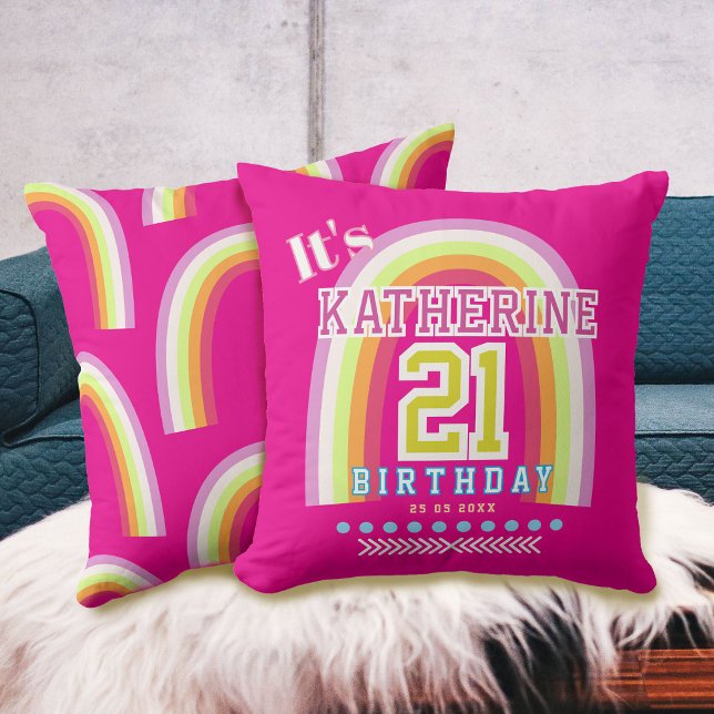 Coussin Arc-en-ciel 21e anniversaire rose chaud (Rainbow 21st Birthday Hot Pink Throw Pillow)