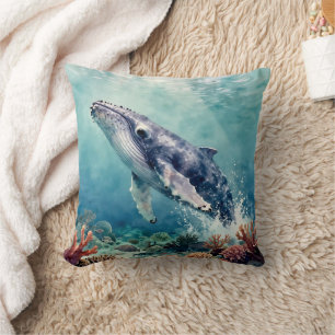 Coussin Art côtier à l'aquarelle de baleine bleue océaniqu