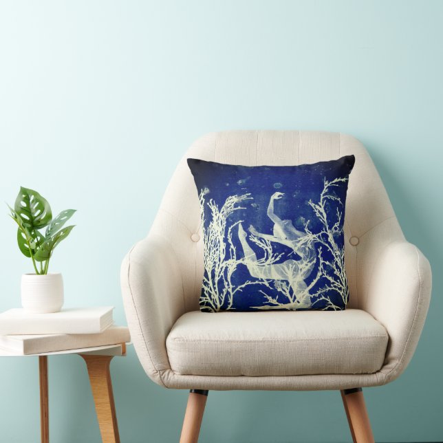 Coussin Art de cyanotype de danseuse sous-marine (Chaise)