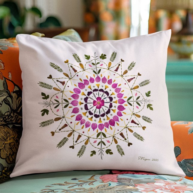 Coussin Art de fleurs pressées par S. Frigui d'après l'ori (Créateur téléchargé)