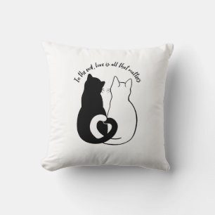 Coussin Au bout du compte, l'amour est tout ce qui compte