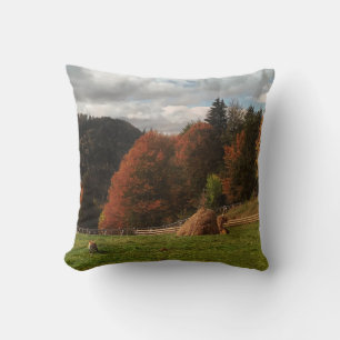 Coussin Automne Avec Mountain Fox Et Haystack