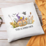 Coussin Automne Halloween Maison Citrouille Monogramme<br><div class="desc">This design may be personalized in the area provided by changing the Phoand/or text. Or it can be customized by choosing the click to customize further option and delete or change the color of the background, add text, change the text color style, or delete the text for an image only...</div>