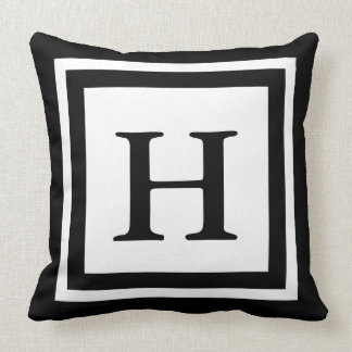 Coussin Avant et arrière décorés d'un monogramme - noir et