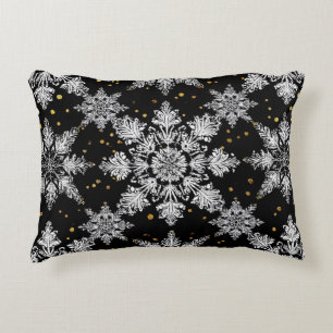 ❄️ Coussin avec accent noir en forme de flocon de