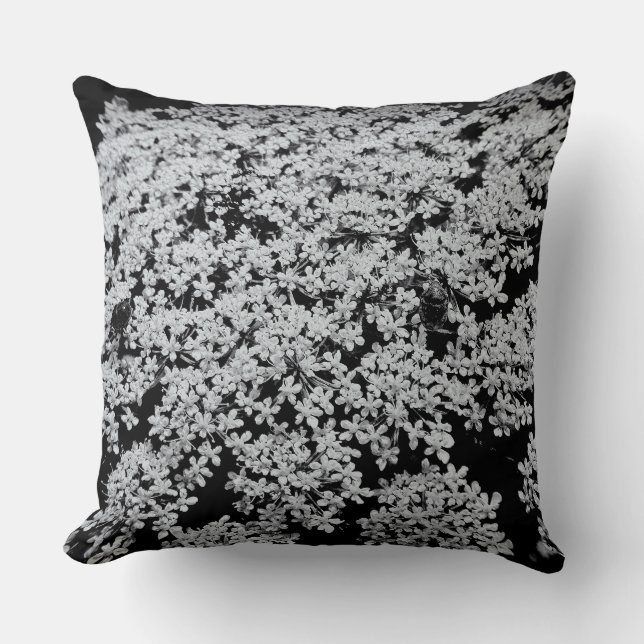 Coussin B&W Queen Anne’s Lace Fleur sauvage (Recto)