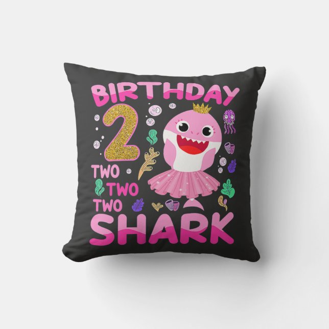 Coussin Baby Cute Shark 2e anniversaire garçon fille 2 an  (Recto)