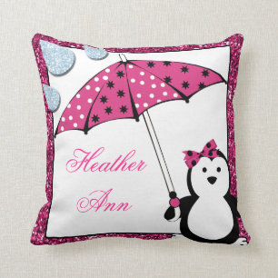 Coussin Baby shower de fille de pingouin de griffonnage