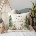 Coussin Baby shower des animaux forestiers<br><div class="desc">Présentez notre baby shower d'animaux de bois de forêt jetez un oreiller - parfait pour une célébration mignonne et fantasque! Doté d'un thème moderne de forêt aquarelle avec d'adorables créatures comme le renard, l'ours brun, le lapin et le cerf, il est parfait pour une douche sans rapport avec le genre....</div>