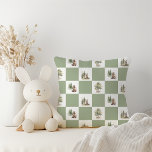 Coussin Baby shower Motif des animaux forestiers<br><div class="desc">Voici notre forêt d'animaux motifs baby shower jetez l'oreiller - parfait pour une célébration mignonne et fantasque! Doté d'un thème moderne de forêt aquarelle avec d'adorables créatures comme le renard, l'ours brun, le lapin et le cerf, il est parfait pour une douche sans rapport avec le genre. Ce design bohème...</div>