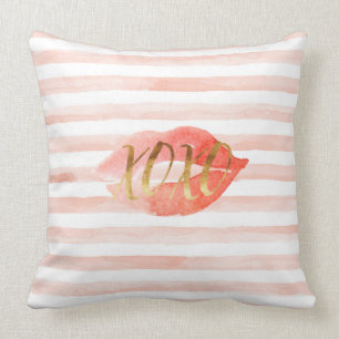 Coussin Baiser d'aquarelle XOXO en or rose