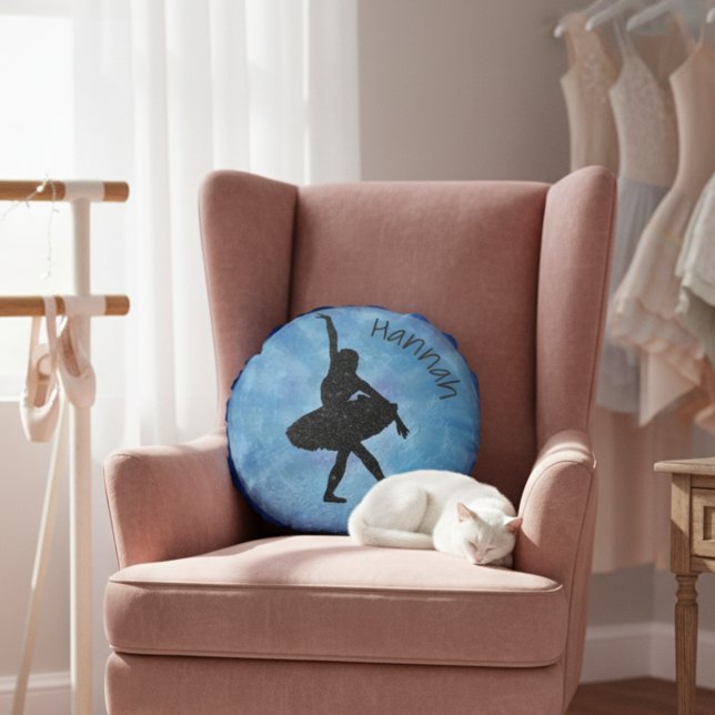 Coussin Ballerina Bleu avec nom - Rond - 16 pouces (Round blue ballerina pillow with custom name. 🩰)