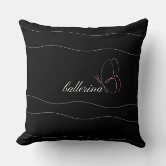 Coussin Ballerina minimaliste et papillon rose noir
