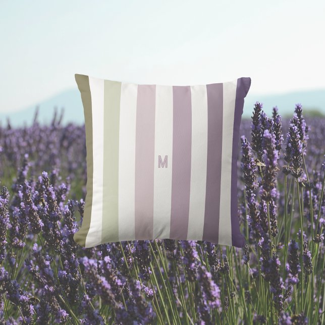 Coussin Bande de champ Ombre Lavender et monogramme person (Créateur téléchargé)