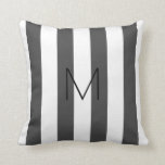 Coussin Bandes blanches gris foncé modernes monogrammées<br><div class="desc">coussin monogramme moderne gris foncé blanc rayures,  famille monogramme.
Ajoutez votre propre monogramme pour personnaliser.</div>