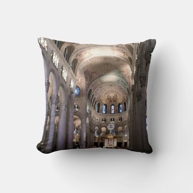 Coussin Basilica of Sainte Anne de Beaupre, Québec, Canada (Recto)