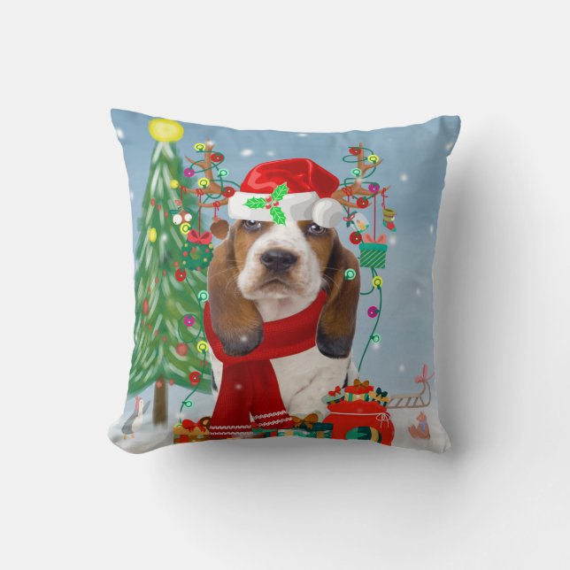Coussin Basset Hound Dog en neige avec cadeaux de Noël (Recto)