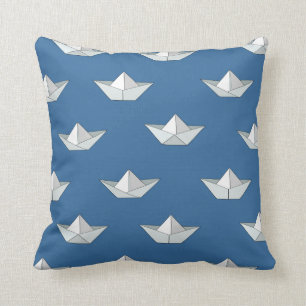 Coussin Bateaux d'origami sur le motif de l'eau