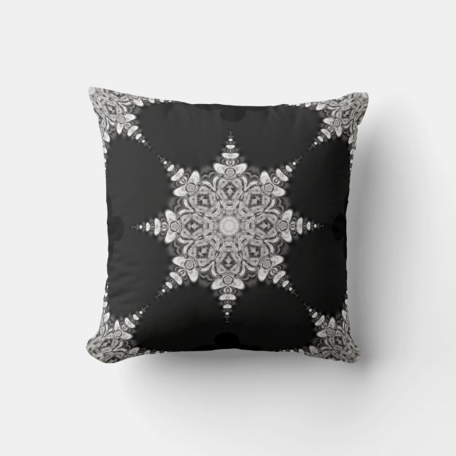 Coussin Beauté noire Mandala Snowflake Cushion (Recto)
