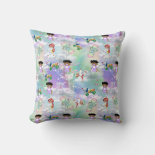 Coussin Bébé compagnons de jeu avec arcs-en-ciel et nuages