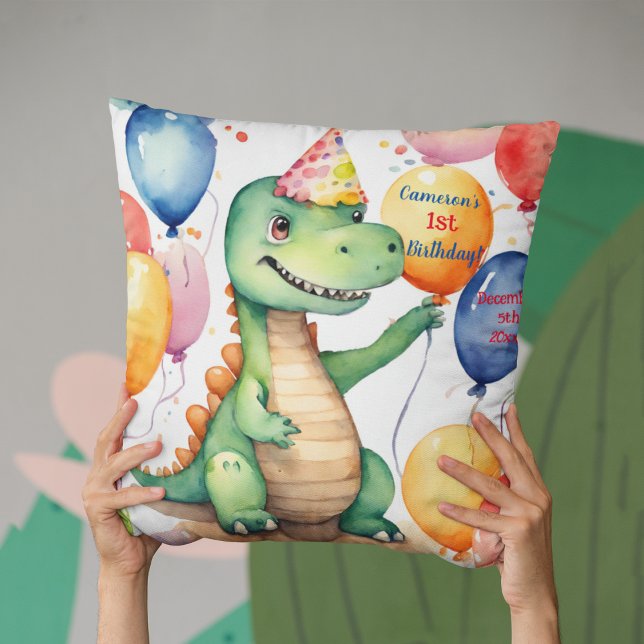 Coussin Bébé Dinosaur Neutre Personnalisé Anniversaire (Créateur téléchargé)