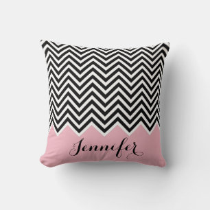 Coussin Bébé fille rose noir et blanc Chevron Personnalisé