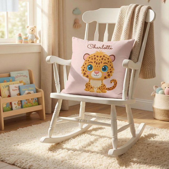 Coussin Bébé Léopard Mignon Animaux de Safari Enfants (Créateur téléchargé)