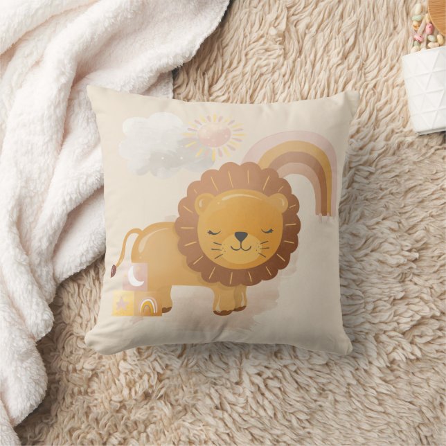 Coussin Bébé mignon Lion Cub & Boho Arc en ciel sur Beige  (Couverture)