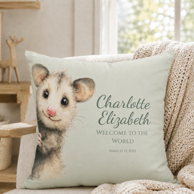 Coussin Bébé Opossum de la Forêt (Woodland Opossum Baby Throw Pillow)