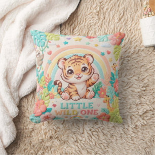 Coussin Bébé Tigre Entouré De Fleurs De Jungle Et Arc-En-C