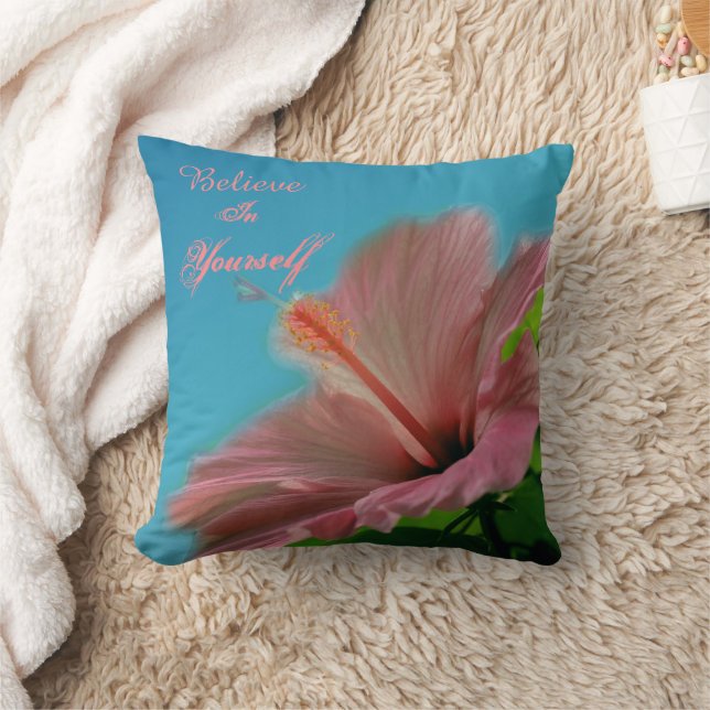 Coussin Believe Hibiscus Flower Inspirational Quote  (Couverture)