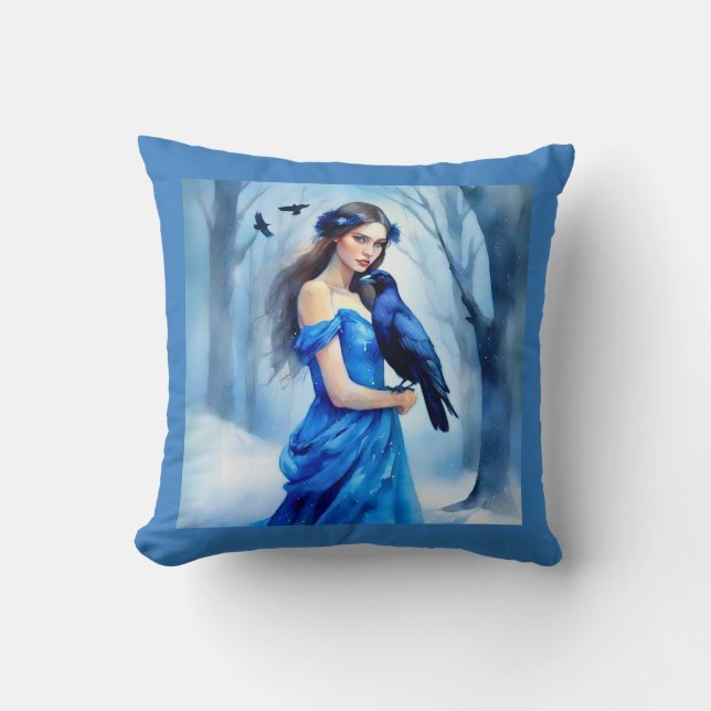 Coussin Belle Femme au corbeau, dans une forêt de neige (Recto)
