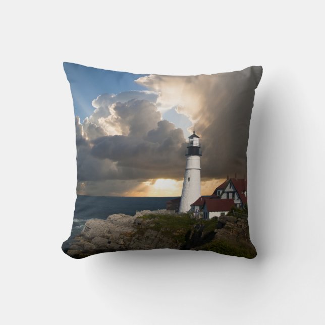 Coussin Belle lumière de phare et coucher de soleil oreill (Recto)
