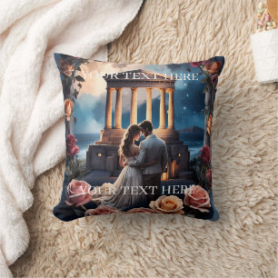 Coussin Belle mariée et chambre debout au bord de la mer