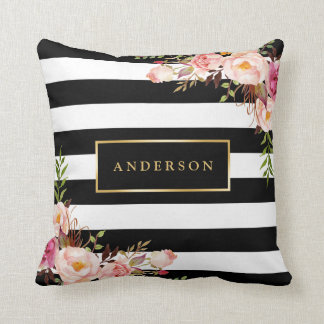 Coussin Belle trame d'or en enveloppement floral Élégantes