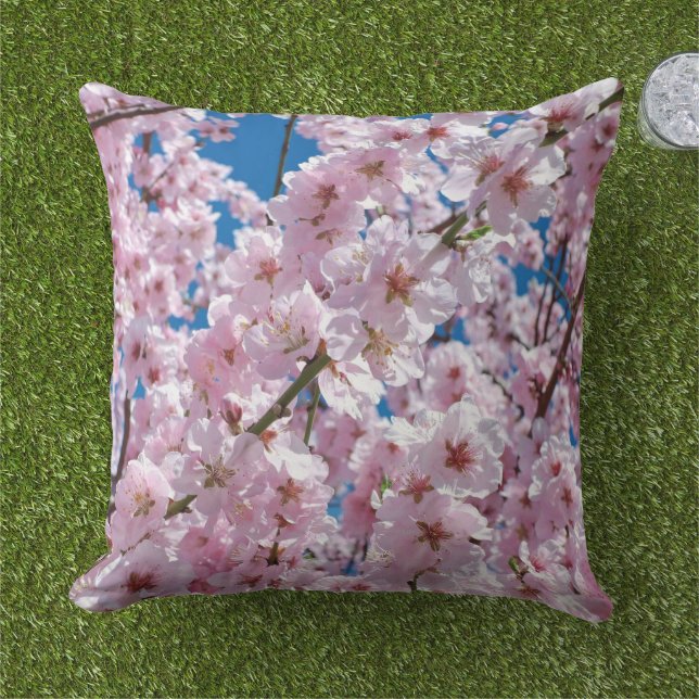 Coussin Belles fleurs de cerisiers de printemps (Herbe)