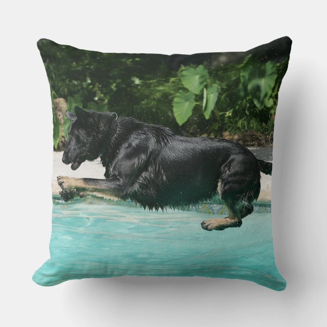 Coussin Berger allemand sautant dans l'eau (Recto)