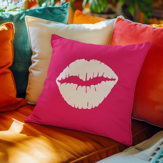 Coussin Bisou rose et blanc (Pink and White Smooch Throw Pillow)