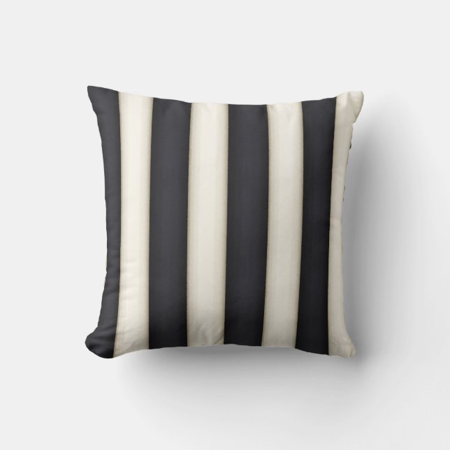Coussin Black & Antique Blanc Victorien Stripes (Recto)