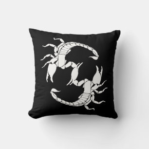 Coussin Black & White Letter S