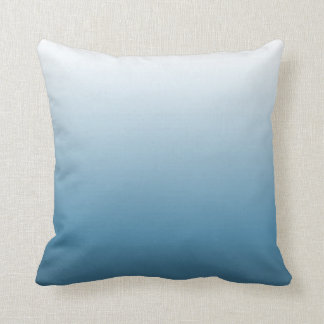 Coussin Blanc de carreau de concepteur d'OMBRE au bleu de