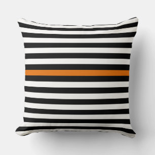 Coussin Blancs noirs et blancs et oranges