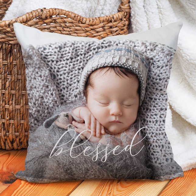 Coussin Blessed | Elegant Script Overlay Photo (Créateur téléchargé)