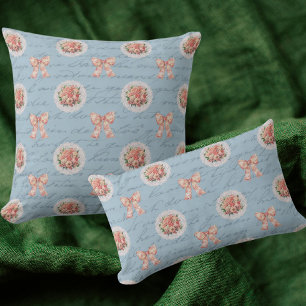 Coussin Bleu Antique Lettres Toile Bows Roses Rose